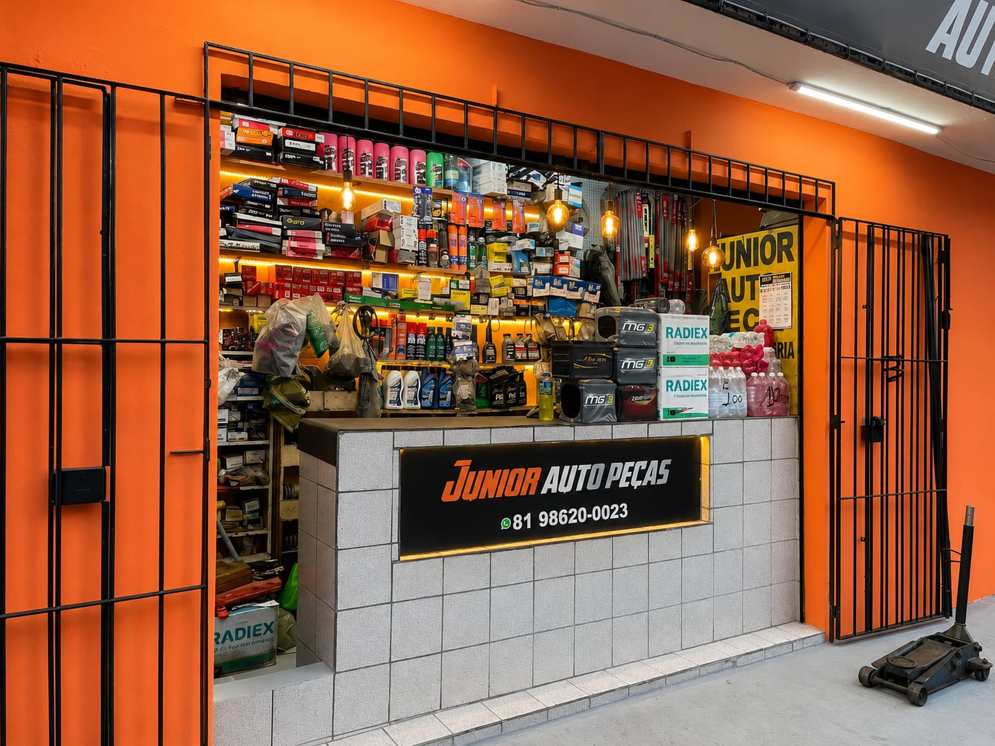Balcão de atendimento da Júnior Auto Peças